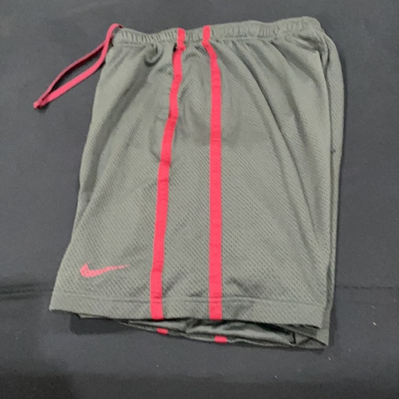 Nike FSU Shorts - Picture 2 of 3